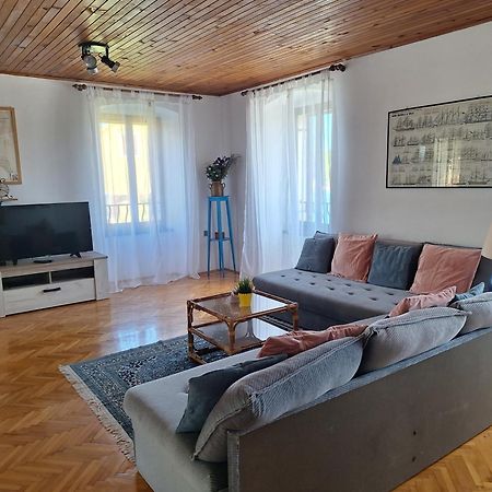 Two-Bedroom Apartment With Sea View,Big Terrase And Garden ستاري غراد المظهر الخارجي الصورة