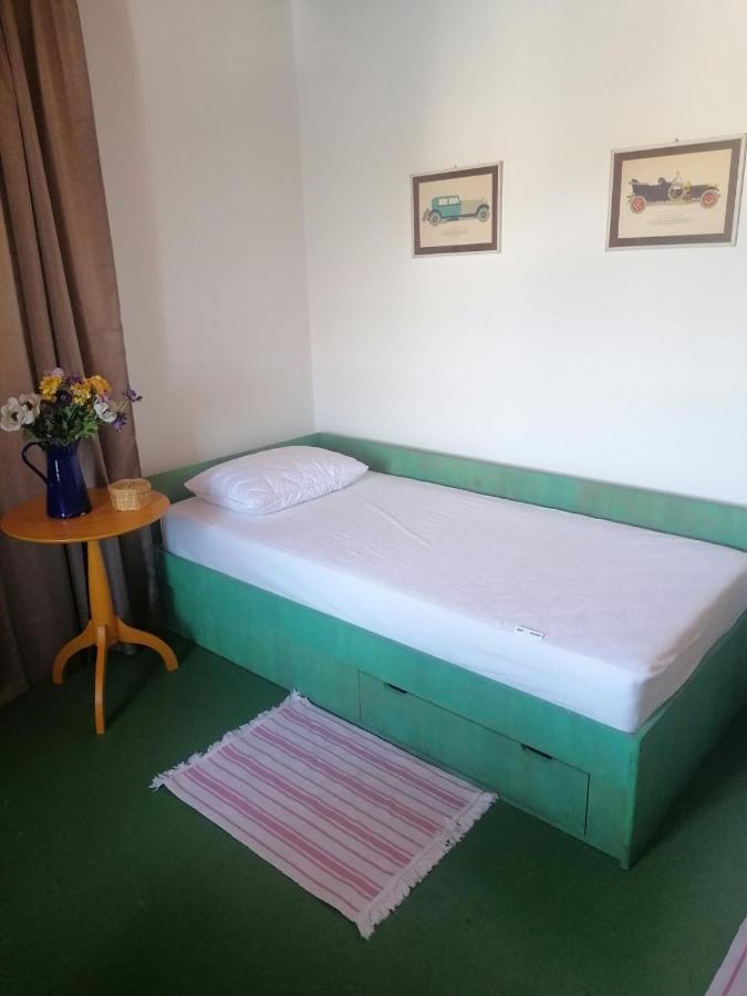 Two-Bedroom Apartment With Sea View,Big Terrase And Garden ستاري غراد المظهر الخارجي الصورة